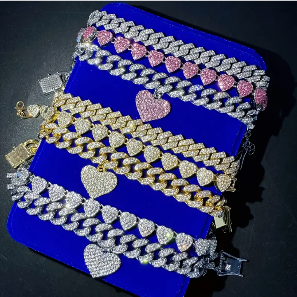 ChoZen Unlimited 3-Piece Rhinestone Heart Pendant Jewelry Set – Silvery Plated Anklet