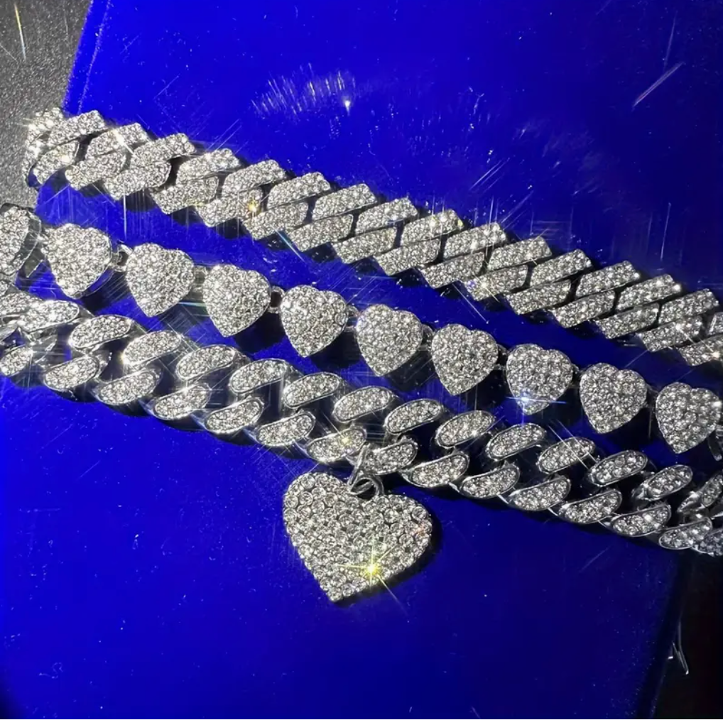 ChoZen Unlimited 3-Piece Rhinestone Heart Pendant Jewelry Set – Silvery Plated Anklet